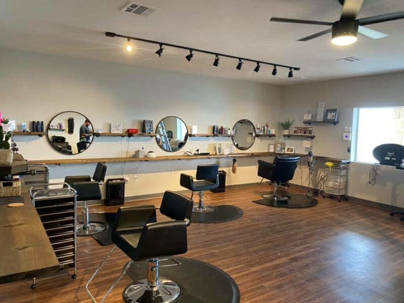Salon 76082